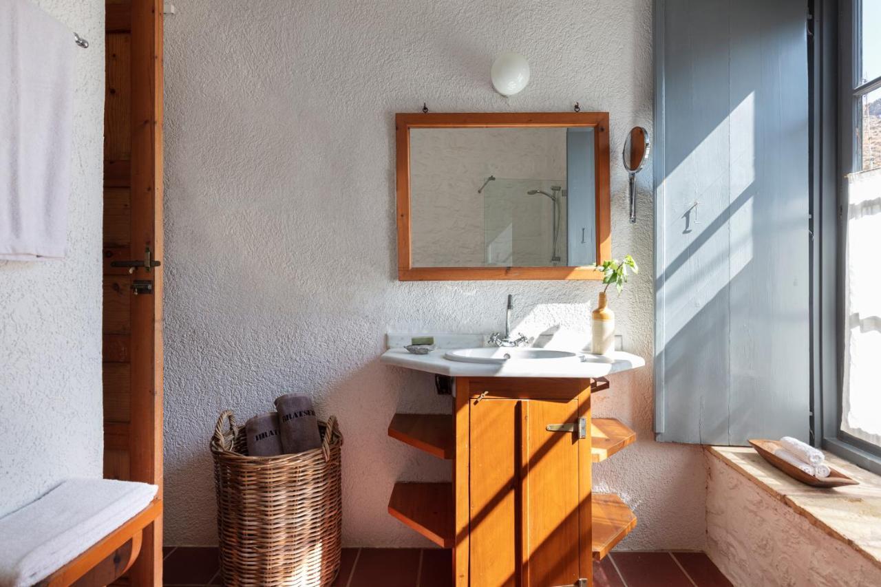 Bratsera Boutique Hotel ไฮดรา ภายนอก รูปภาพ