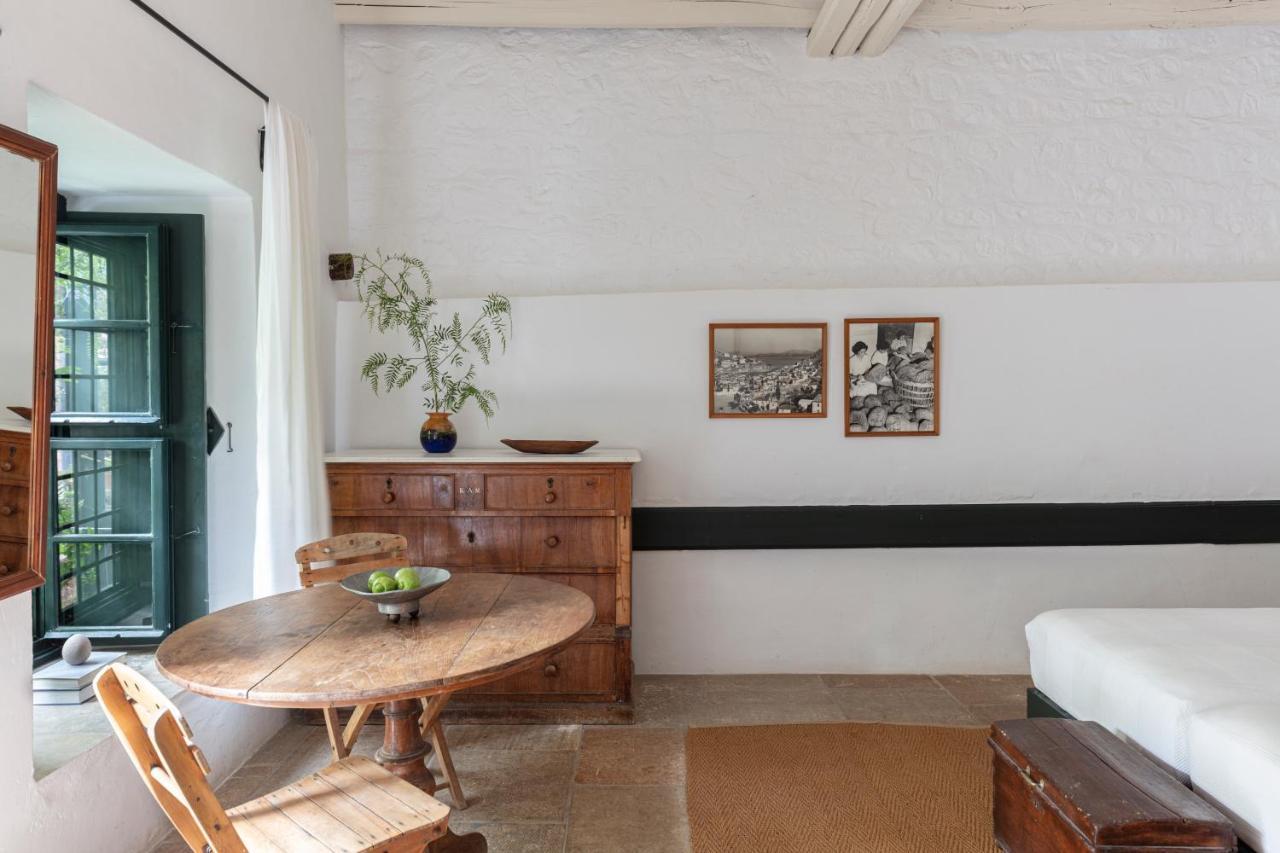 Bratsera Boutique Hotel ไฮดรา ภายนอก รูปภาพ